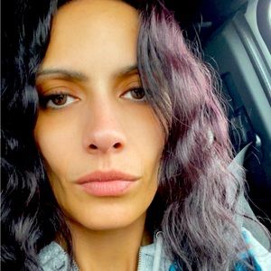 Meet your Posher, Denielle